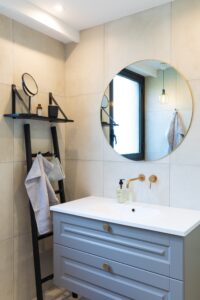 Villefranche apartment holiday home bathroom