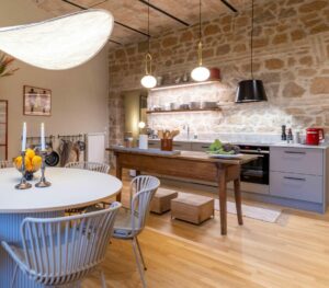 Rome apartment holiday home kitchen dining area