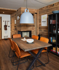 Megeve Chalet apartment dining area