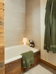 Megeve Chalet apartment bathroom bathtub