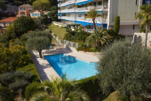 Villefranche apartment holiday home pool