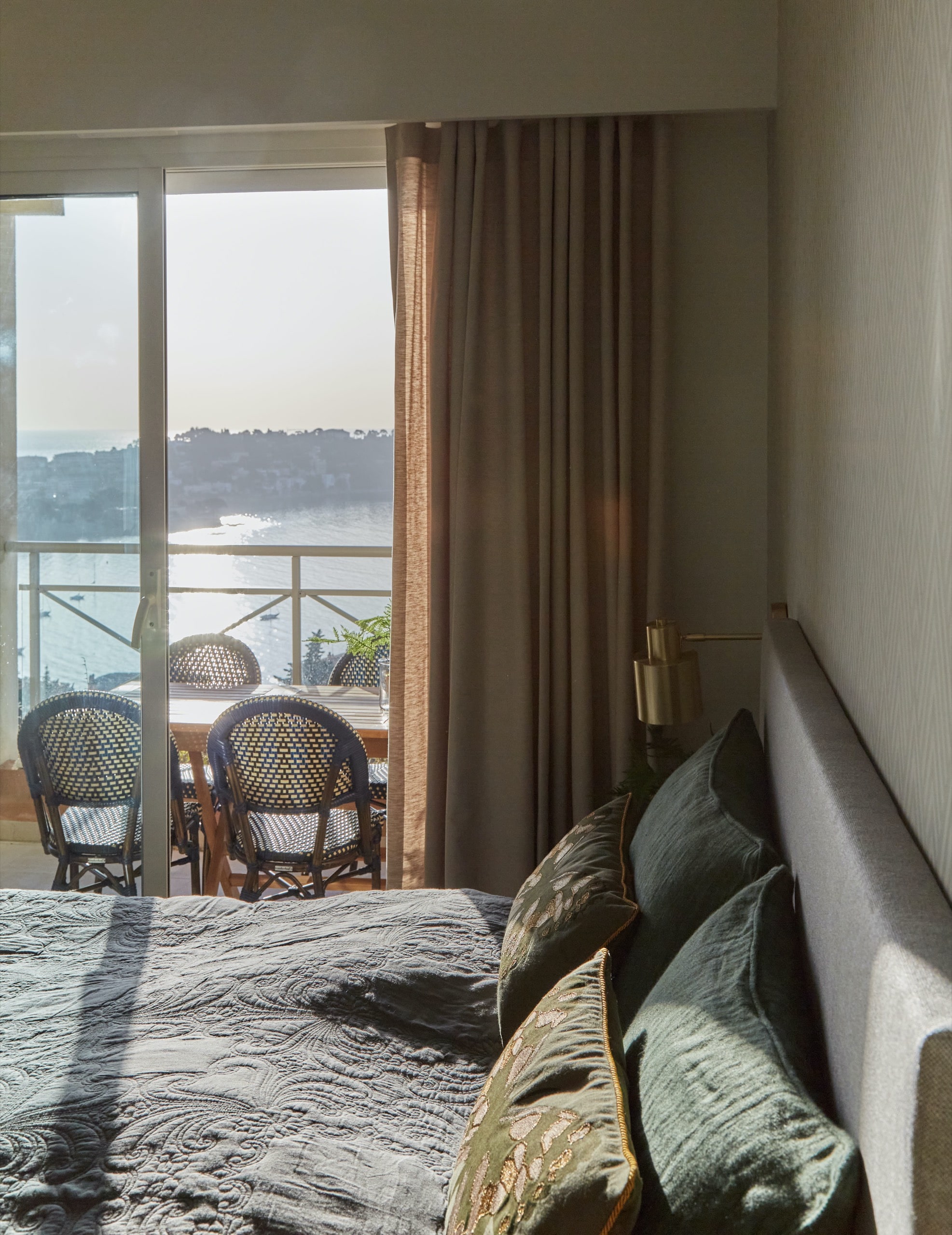 Villefranche apartment holiday home bedroom terrace ocean view