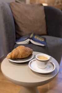 Rome apartment holiday home living area