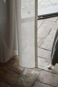 floor curtains bed