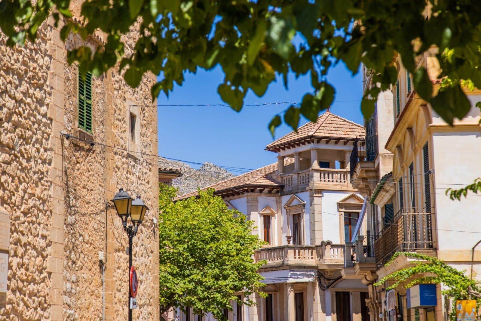 Mallorca city buildings