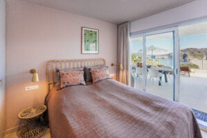 Mallorca apartment holiday home bedroom terrace view